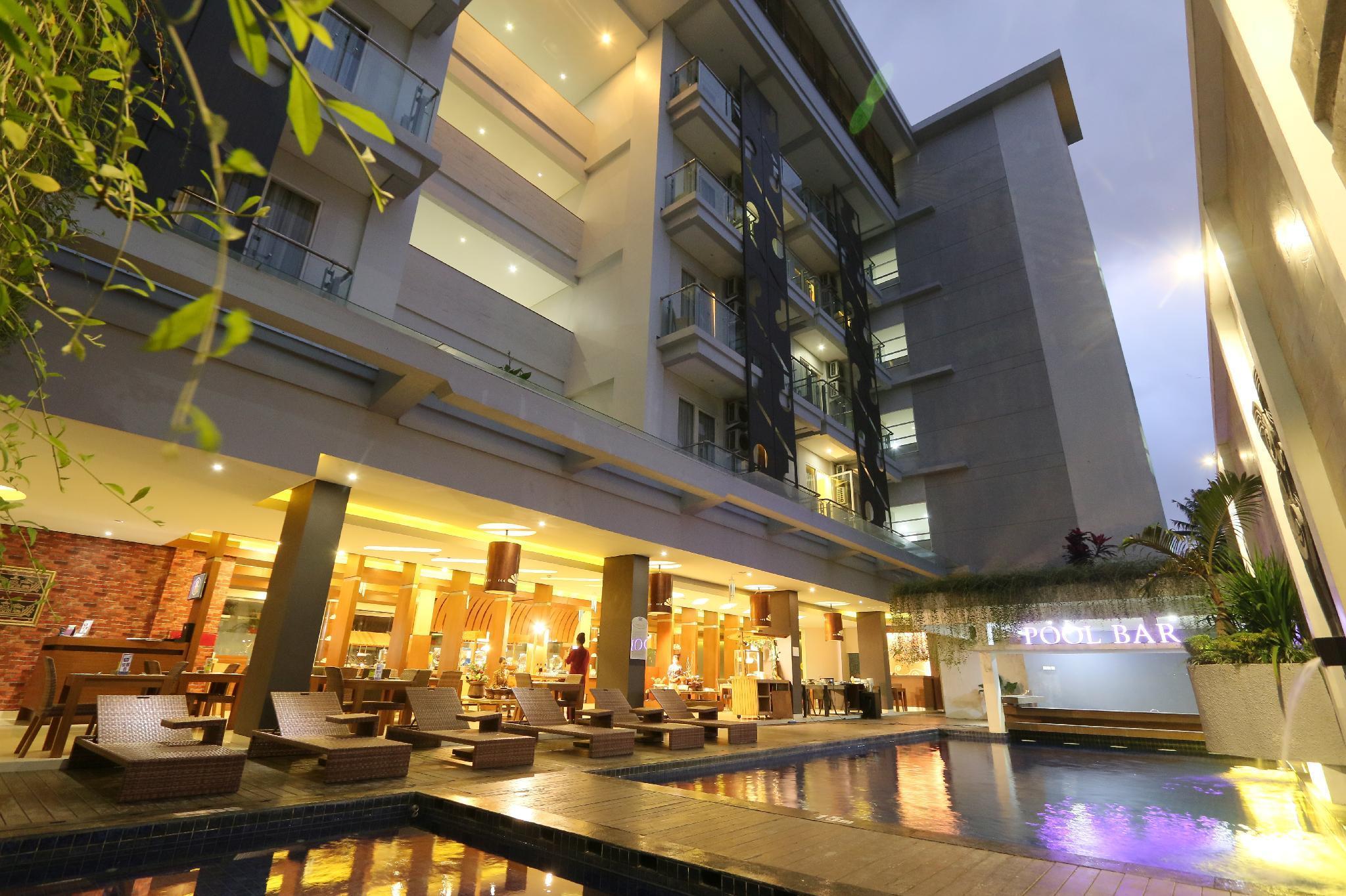 Crystal Lotus Hotel יוגיאקרטה מראה חיצוני תמונה