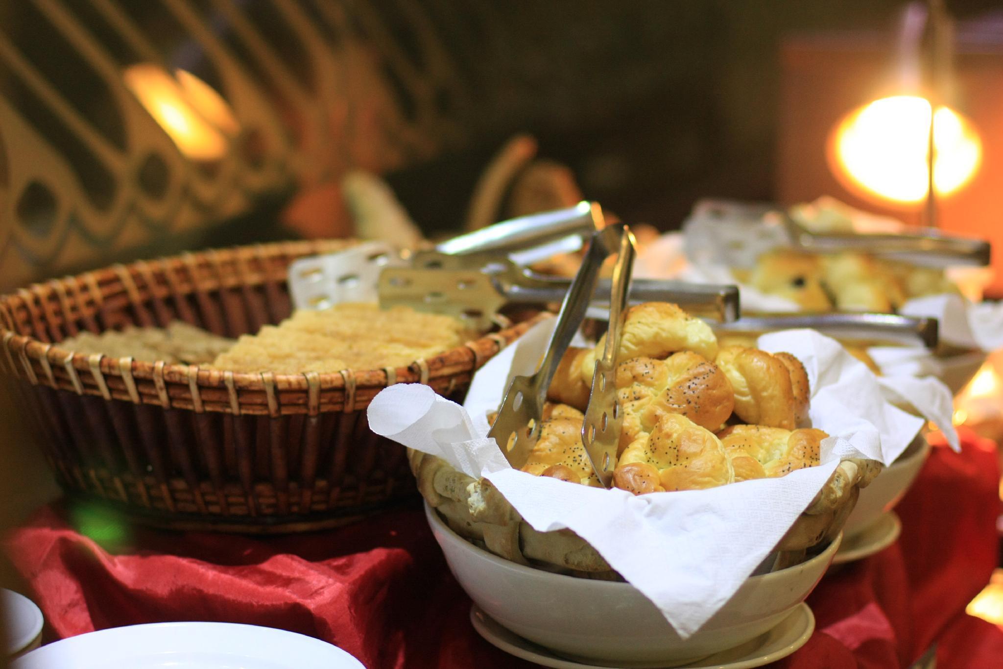 Crystal Lotus Hotel יוגיאקרטה מראה חיצוני תמונה