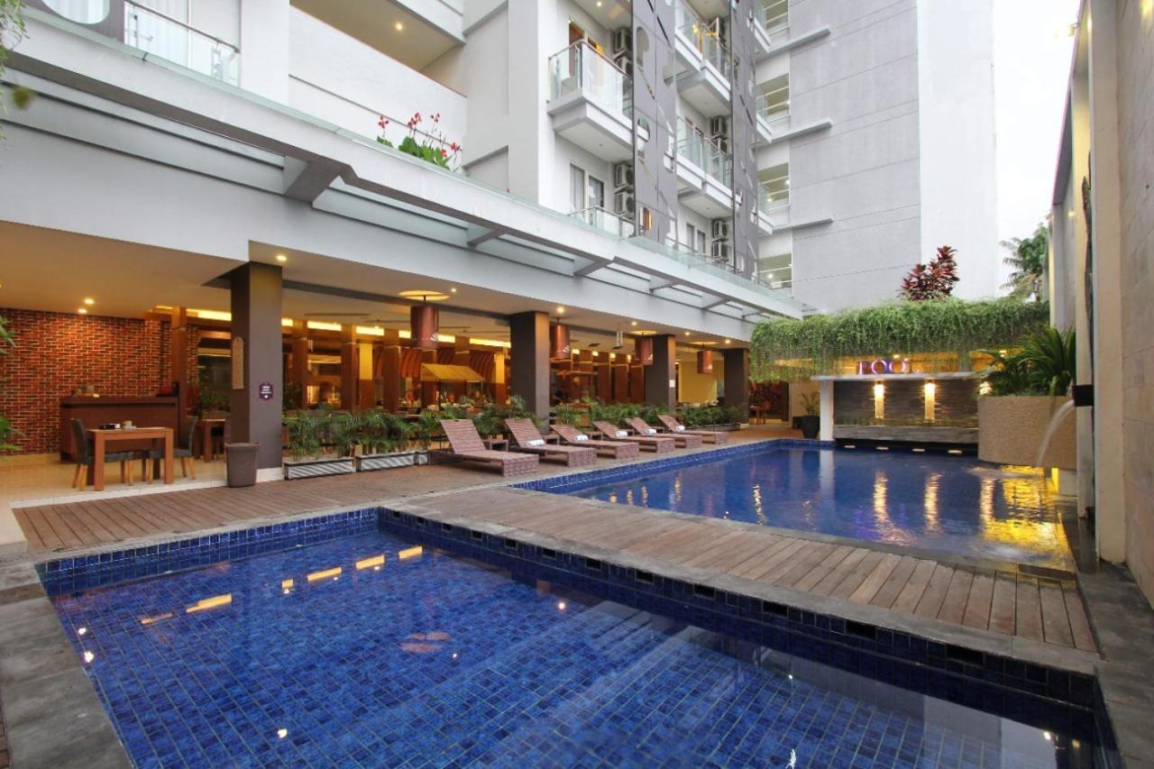 Crystal Lotus Hotel יוגיאקרטה מראה חיצוני תמונה
